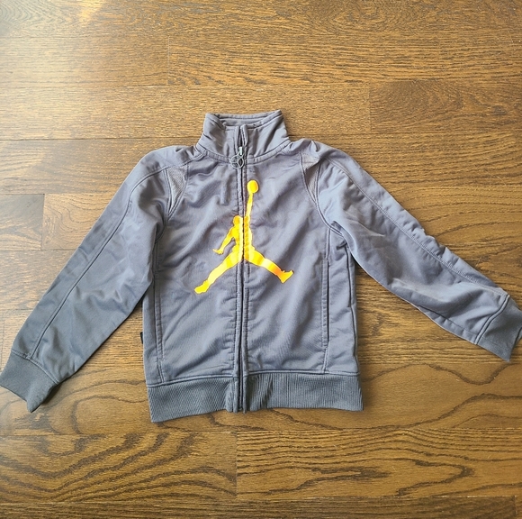 Jordan boys track jacket gray with orange logo sz.3- 4 yrs . - Picture 1 of 9